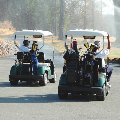 Težave z golf avtomobilčki